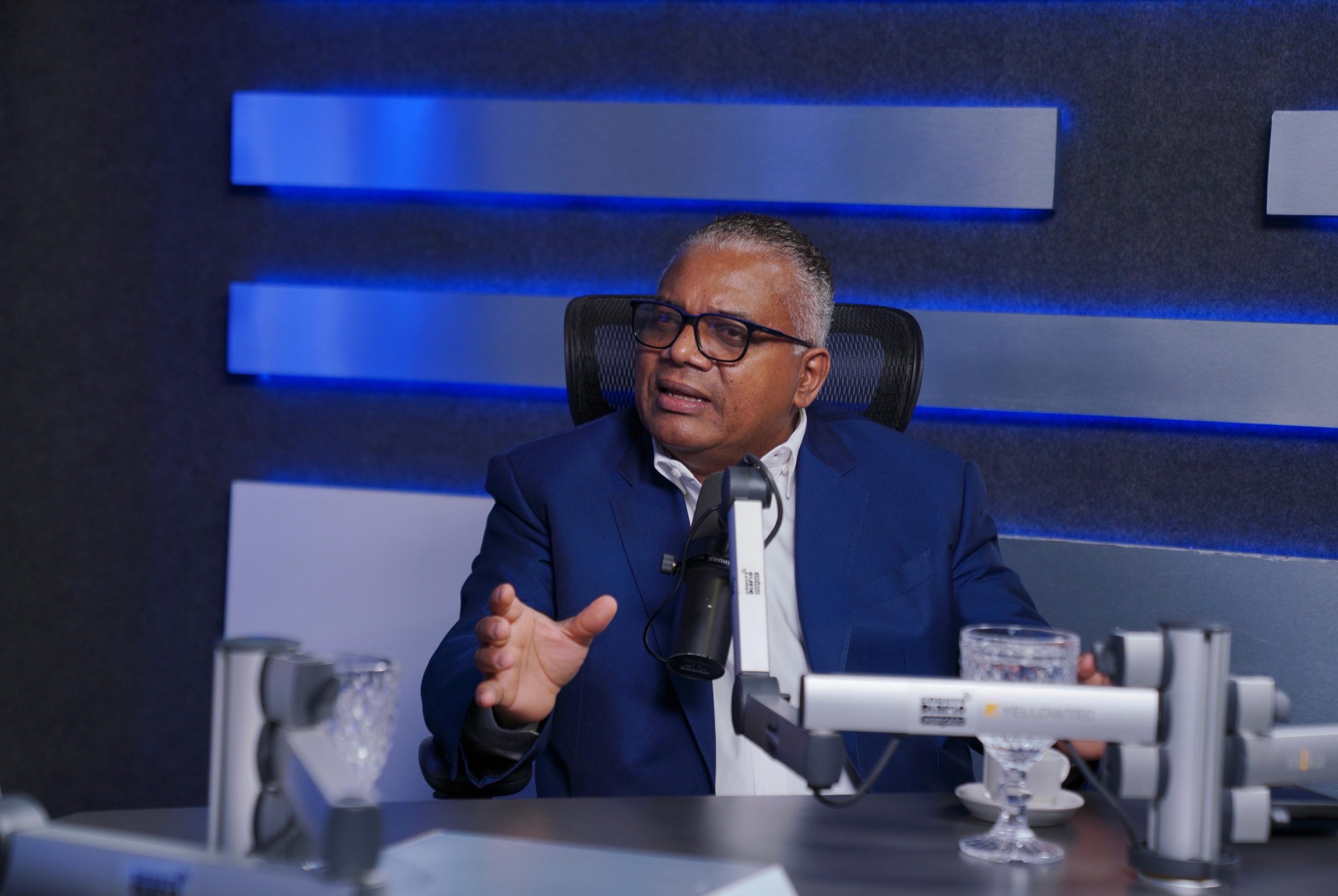 Pochy Familia asegura que “el arte cogió un rumbo que no estamos preparados para enfrentar”