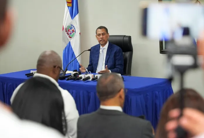 Guido Gómez Mazara alerta que más de la mitad de dominicanos no identifica noticias falsas
