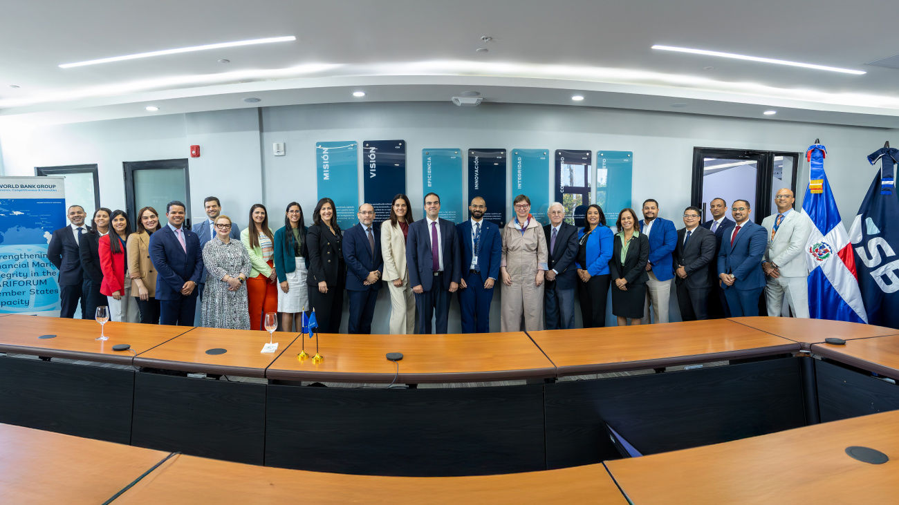 Superintendencia de Bancos recibe apoyo del BM para reforzar lucha contra lavado de activos
