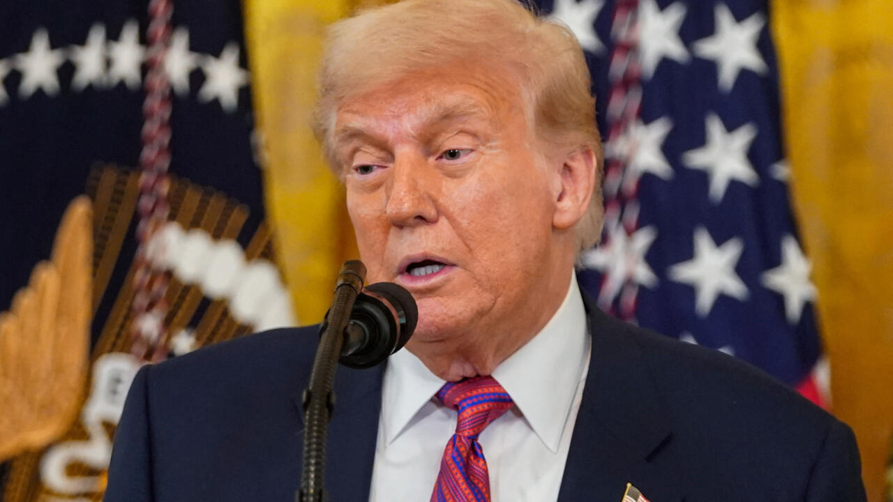 Demandan a Trump por prohibir ayuda a indocumentados con fondos destinados a víctimas
