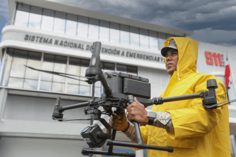 Unidad de Drones del 9-1-1 se prepara para apoyar las operaciones de asistencia ante los efectos del fenómeno meteorológico Melissa