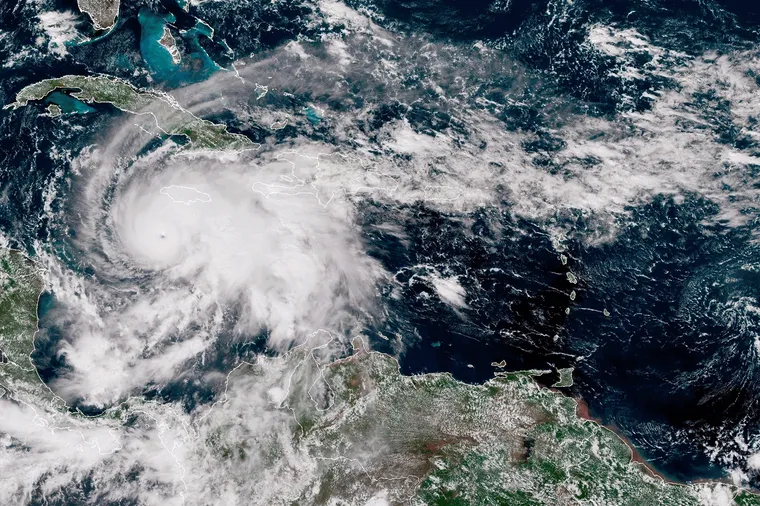 Jamaica es declarada como "zona catastrófica" tras el paso del huracán Melissa