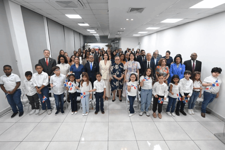 Tribunal Constitucional inaugura galería «La niñez tiene la palabra»