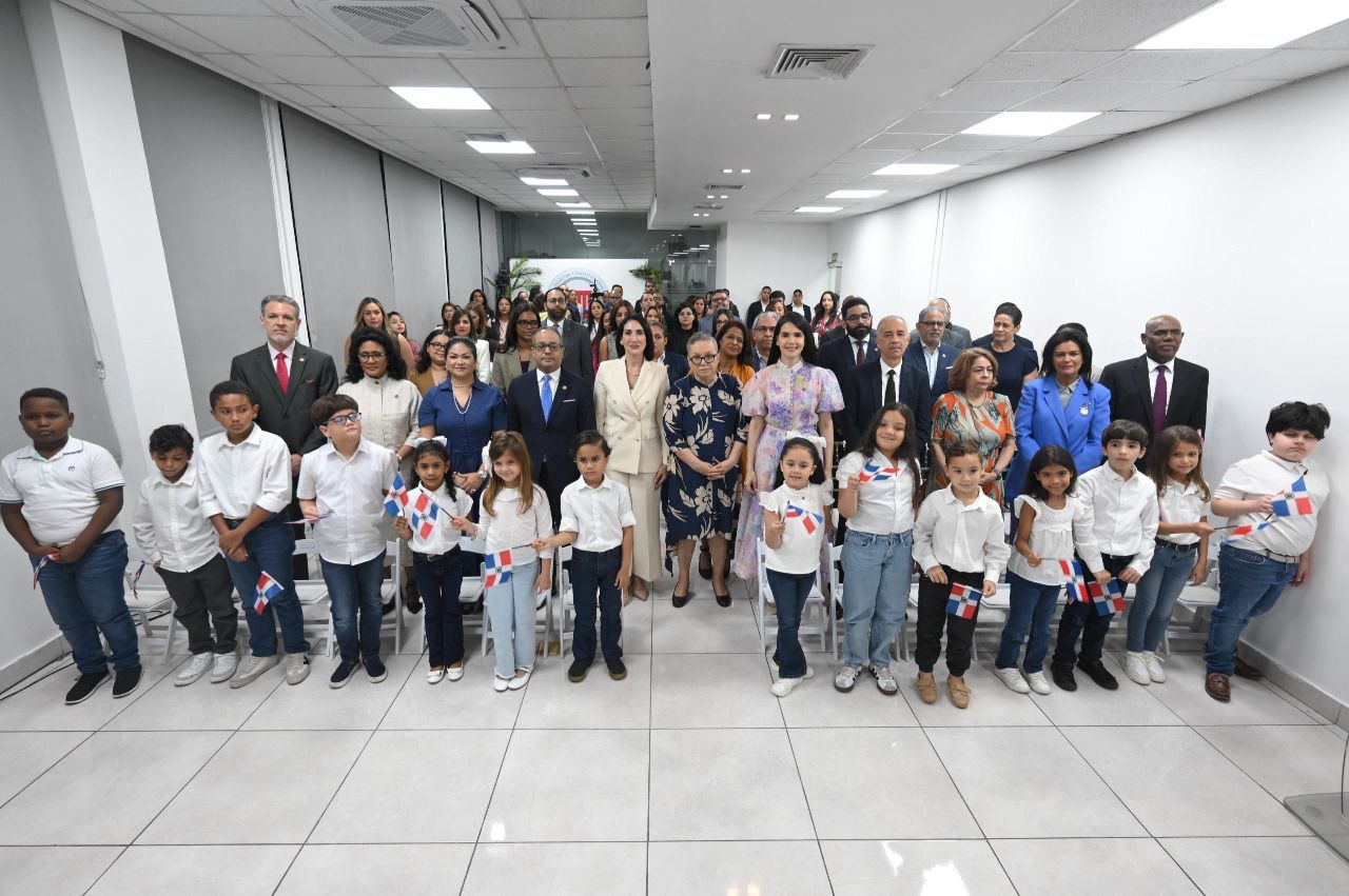 Tribunal Constitucional inaugura galería «La niñez tiene la palabra»