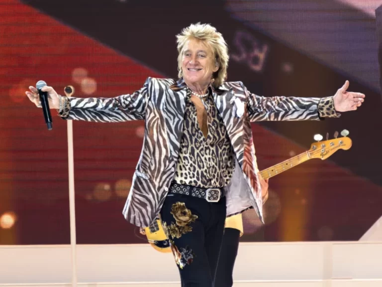 Rod Stewart cautiva RD en su última visita con su gira de despedida “One Last Time”