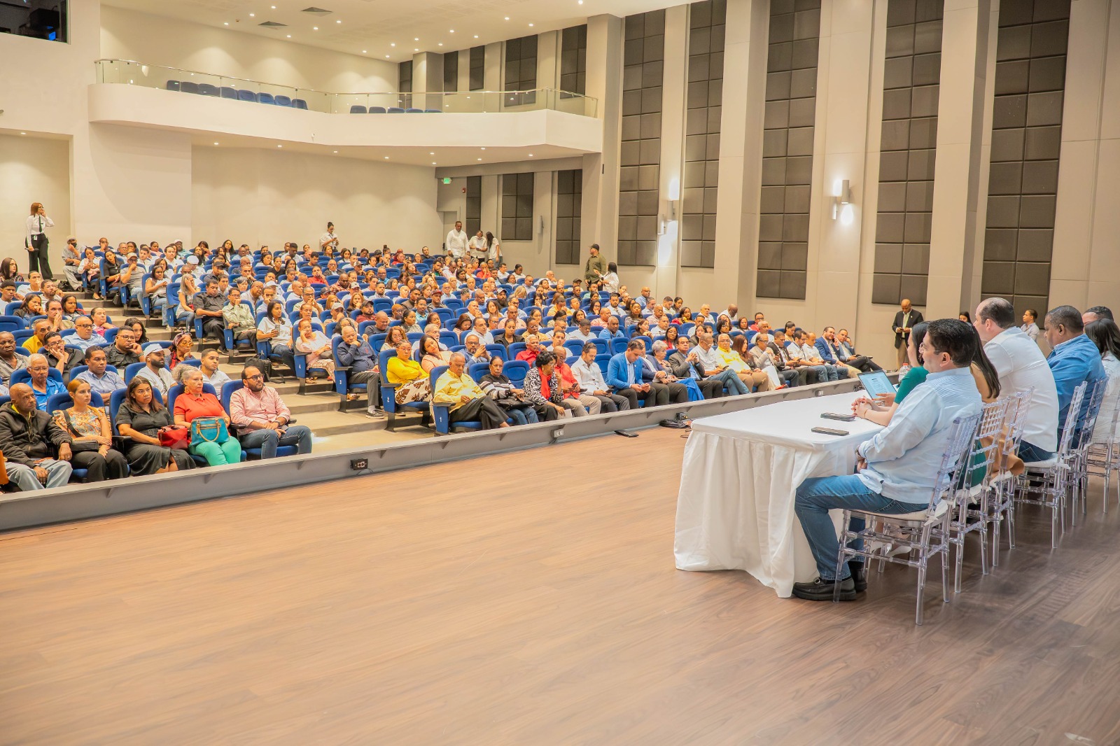 Transparencia e igualdad en el almuerzo escolar RD