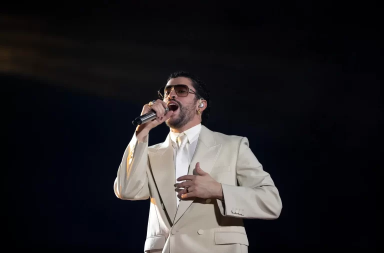 Presencia de Yubelkis Peralta e Irina Peguero resalta en la segunda noche de Bad Bunny en el Olímpico