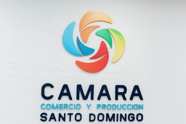 Cámara de Comercio agiliza trámites en Santo Domingo