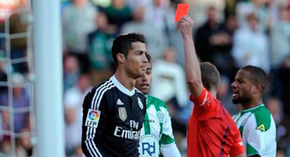 Cristiano Ronaldo no se perderá ningún partido de Portugal en la Copa del Mundo a pesar de su tarjeta roja en un partido de clasificación