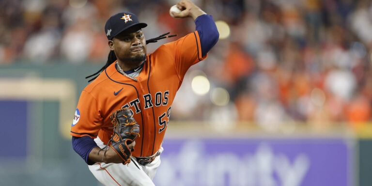 Framber Valdez encabeza la lista de peloteros dominicanos que son agentes libre en las Grandes Ligas