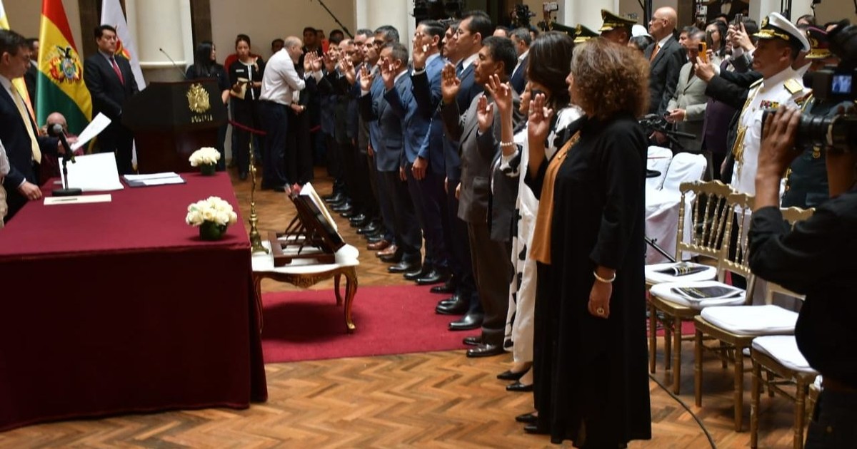 Rodrigo Paz presenta su gabinete priorizando méritos profesionales en Bolivia