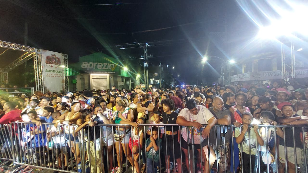 “ReconocidosNet en Navidad” brindó un concierto multitudinario lleno de música, energía y espíritu navideño