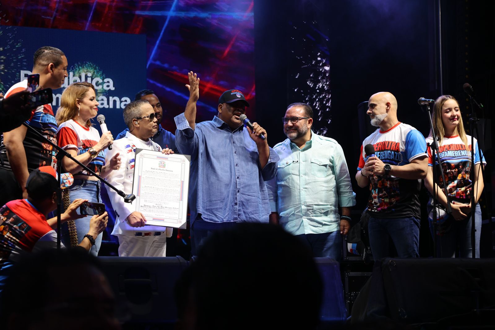 El Super Ultra Mega Merengazo escribe otra página gloriosa en Jarabacoa con emotivos reconocimientos y una histórica explosión musical
