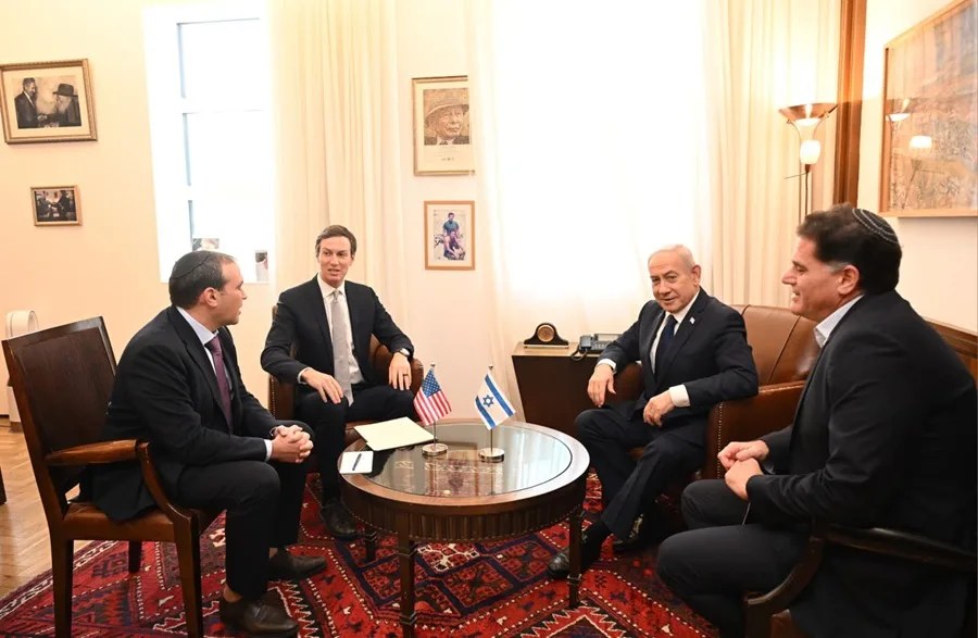 Netanyahu y enviados de EE. UU. discuten alto el fuego en Gaza