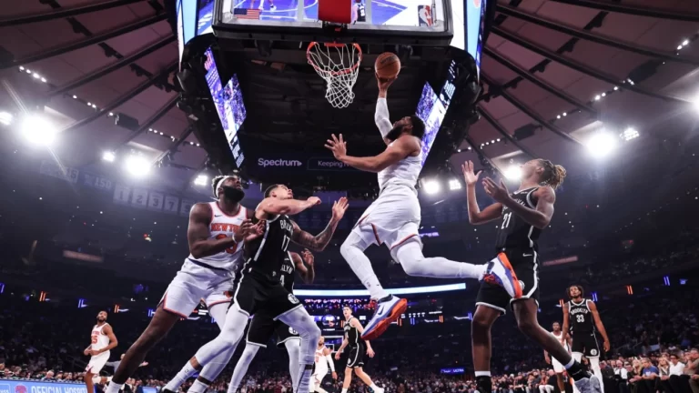 Karl-Anthony Towns anotó 37 puntos y haló 12 rebotes en la victoria de los Knicks ante los Brooklyn Nets