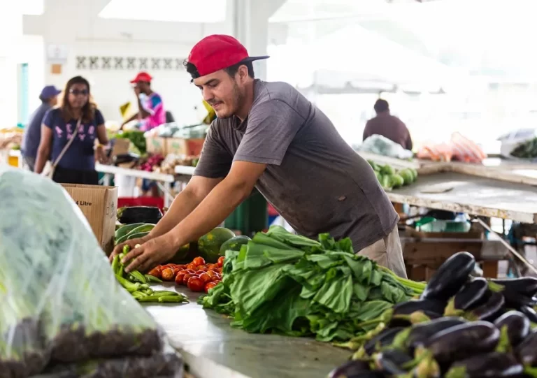 Migrantes venezolanos, clave para la economía en Trinidad