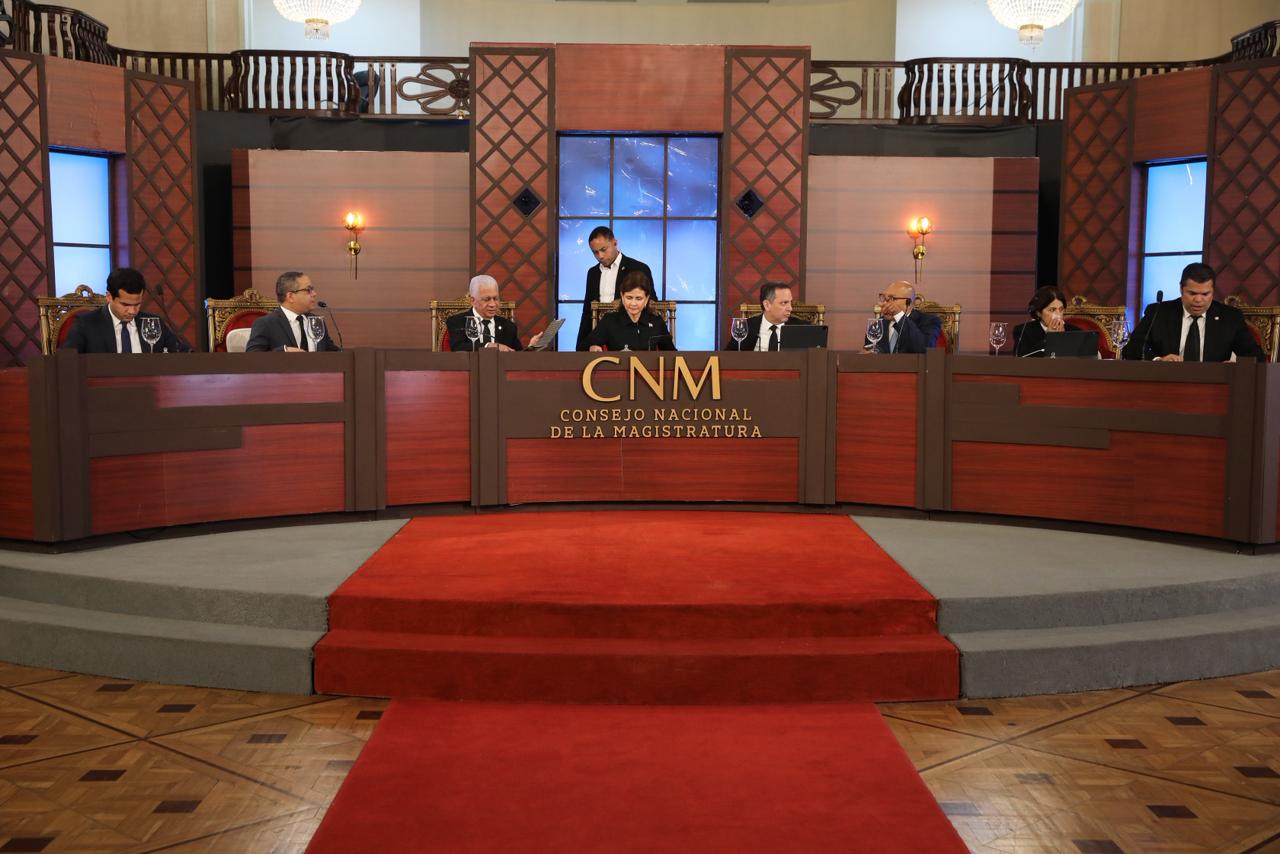 Raquel Peña lidera evaluación de jueces en Santo Domingo