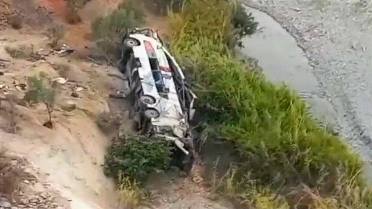 37 fallecidos en accidente de autobús