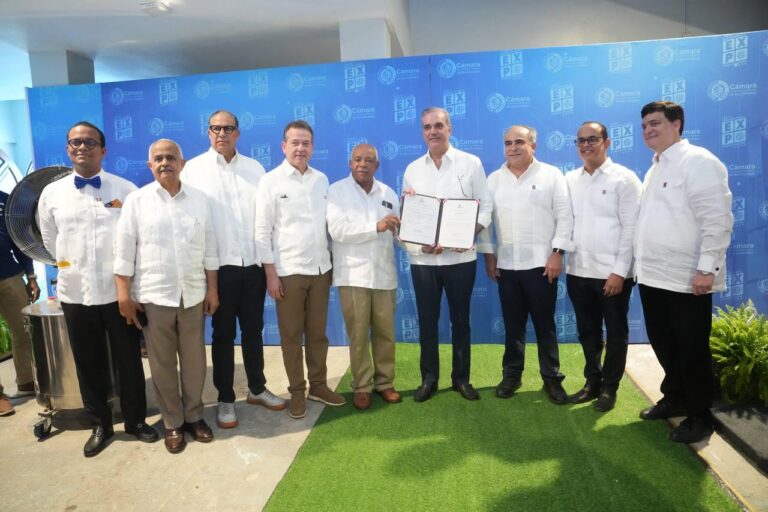MICM y ODAC otorgan acreditación internacional al Clúster del Aguacate de Cambita