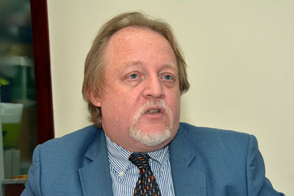 Henri Hebrard llega a 7dias.com para iluminar la economía