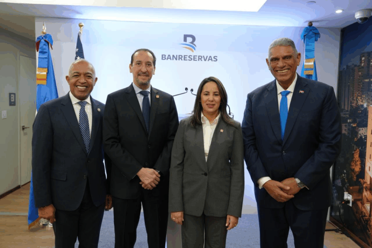 Banreservas gestiona más de RD$3,143 millones en préstamos hipotecarios desde sus oficinas en el exterior en lo que va del 2025