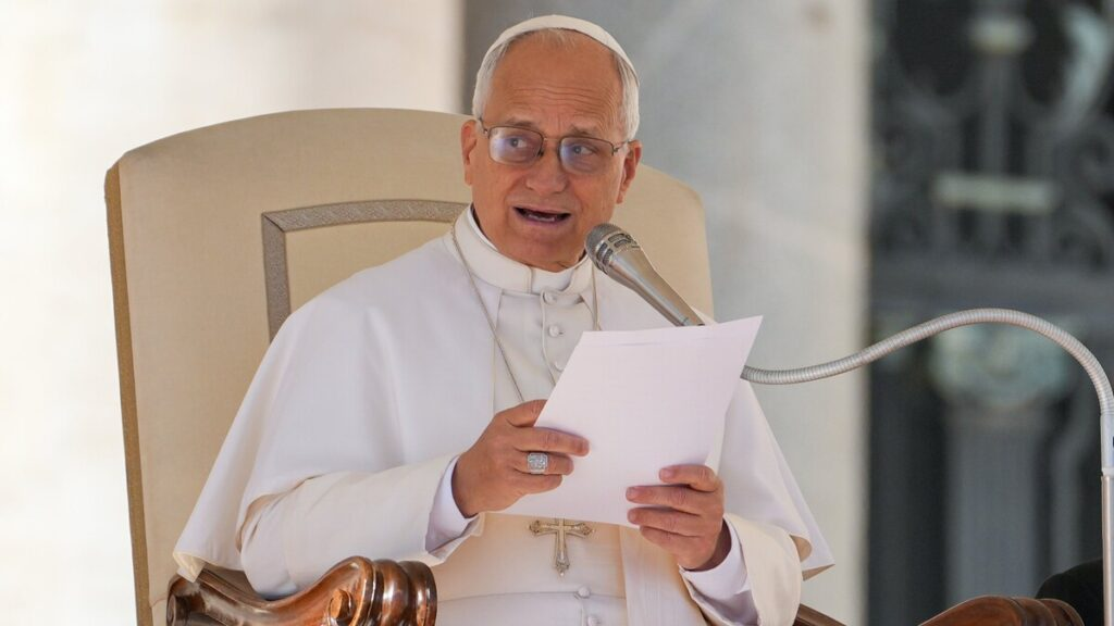 El Papa León XIV crItica a empresarios y comunicadores: "Los negocios (no) son los negocios"
