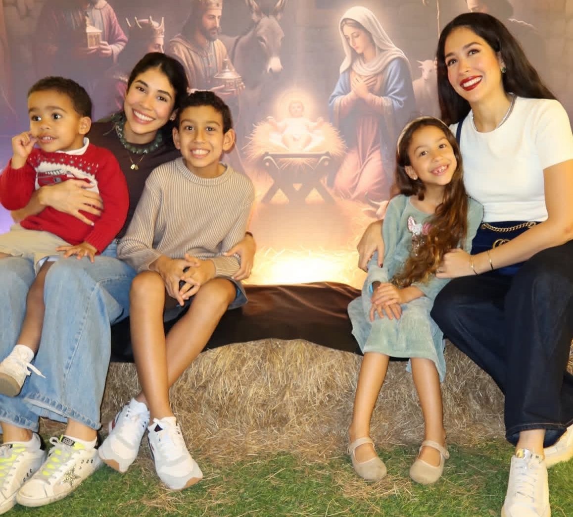 Nahiony destaca la magia familiar de Villa Navidad en el Teatro del Cibao