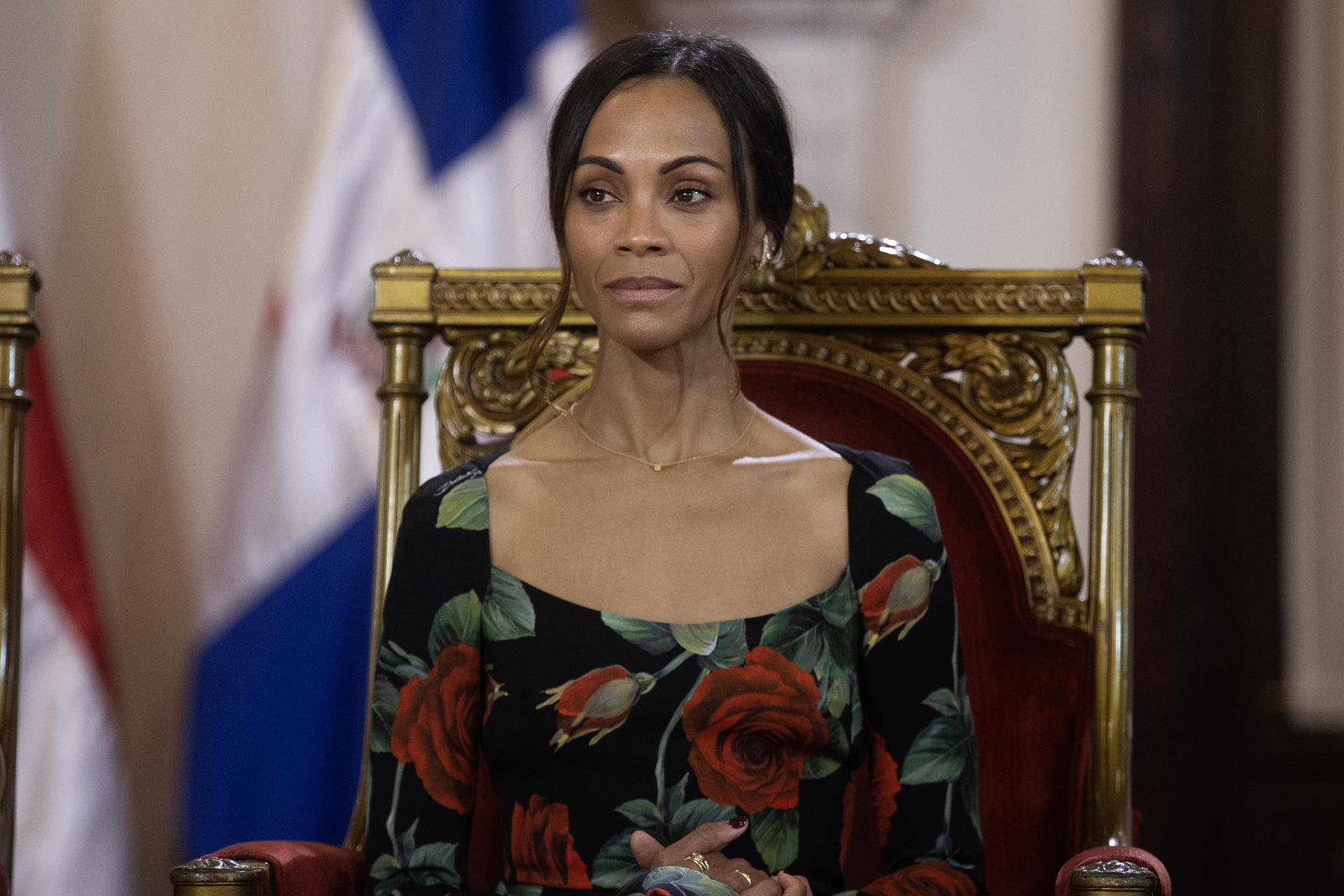 Video | Zoe Saldaña se identifica con el rol de Neytiri "en la pasión por las raíces familiares"