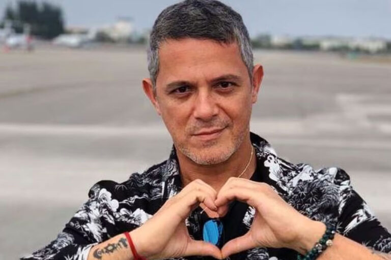 Alejandro Sanz se despide del 2025 y mira al 2026 con nuevos proyectos