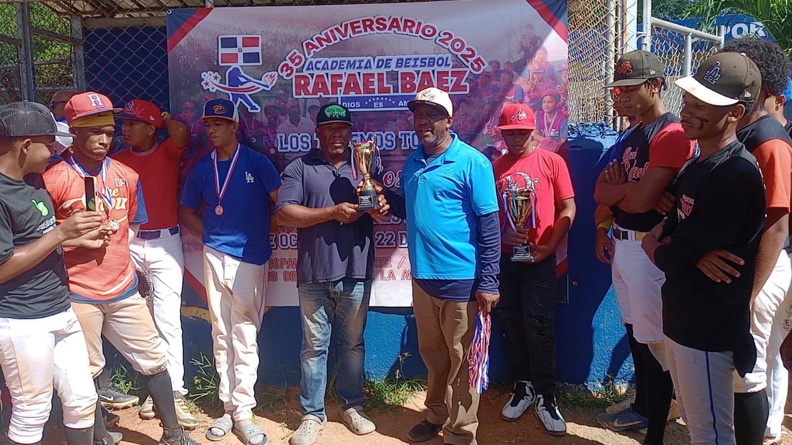 La academia de béisbol Rafael Báez concluyó con rotundo éxito su XXXV torneo navideño
