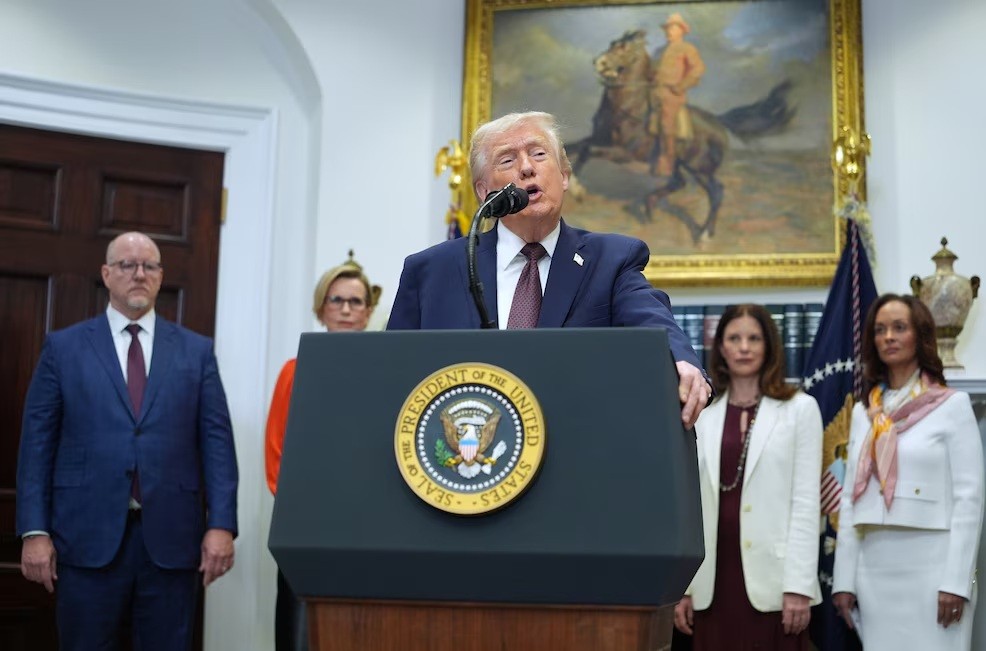 Trump no descarta opción militar en Venezuela ante escalada de tensión