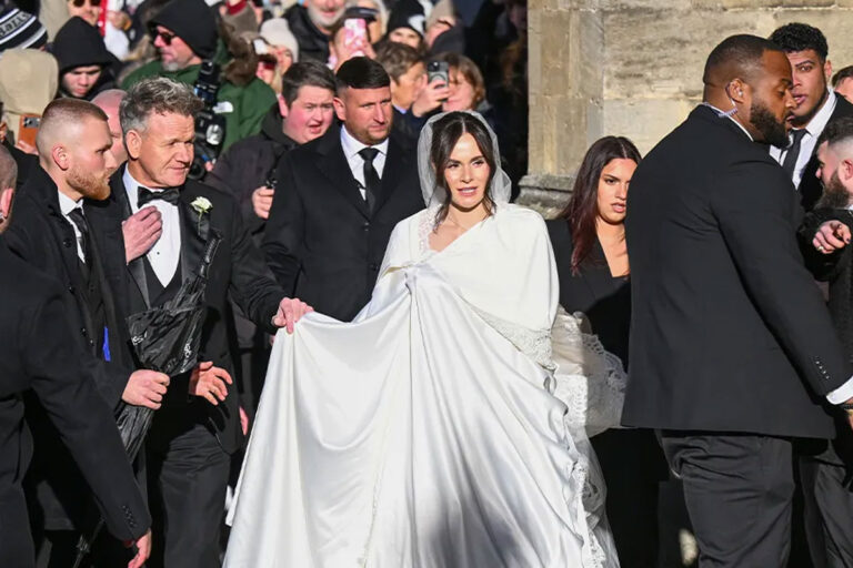 Holly Ramsay se casa con el nadador olímpico Adam Peaty en una emotiva ceremonia en el Reino Unido