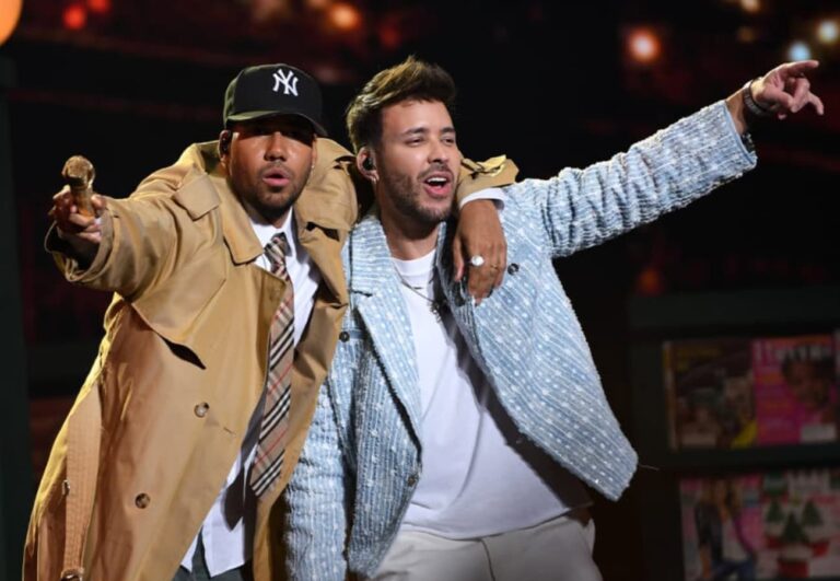 Se calentó el escenario: Romeo Santos y Prince Royce juegan con una gira histórica