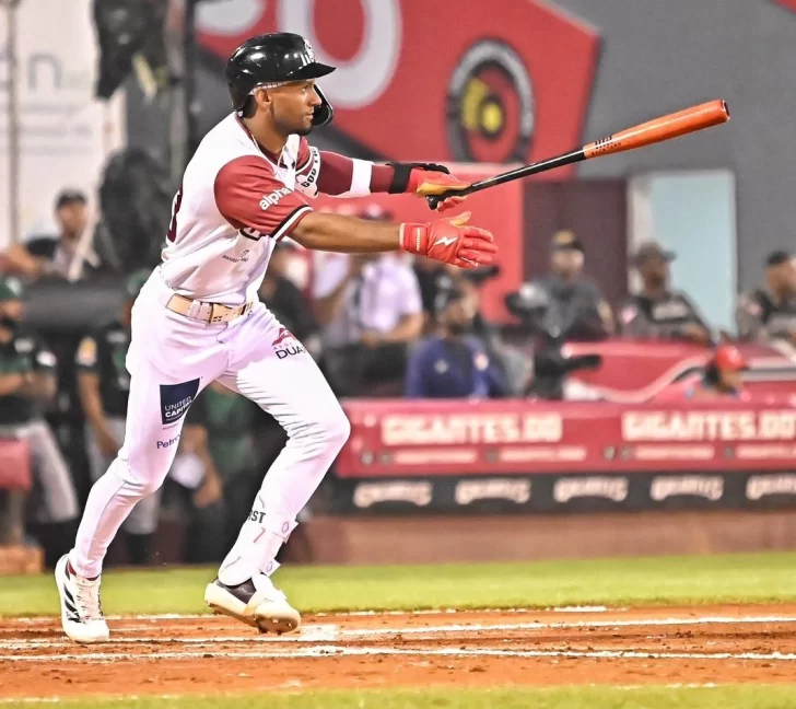 Los Gigantes del Cibao derrotaron a los Tigres del Licey para pasar a ocupar la cuarta posición en la tabla de posiciones