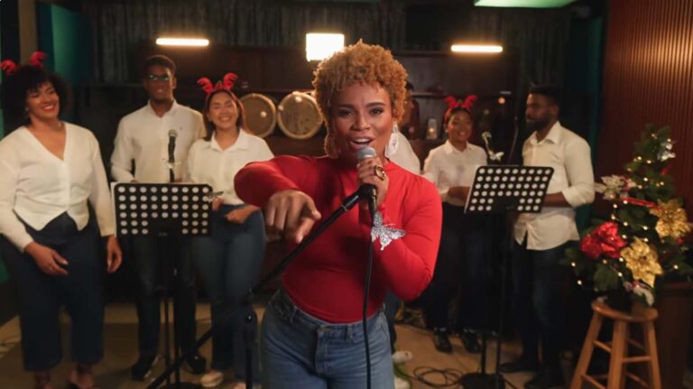 Nairoby Duarte trae alegría en Navidad con versión merengue de All I Want for Christmas Is You