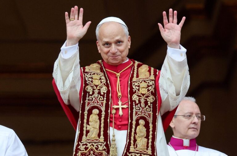 Urbi et Orbi del Papa León XIV: Un Llamado a la paz y la responsabilidad