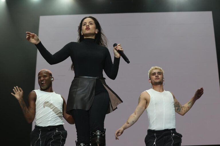 Rosalía regresará después de cuatro años a América con su ‘Lux Tour 2026’