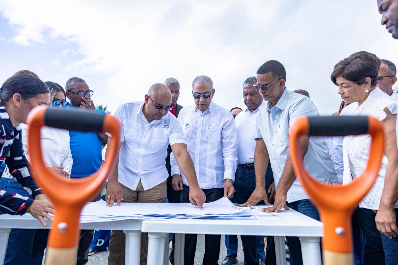 Inicia la construcción de distribuidor en Sabaneta de Yásica