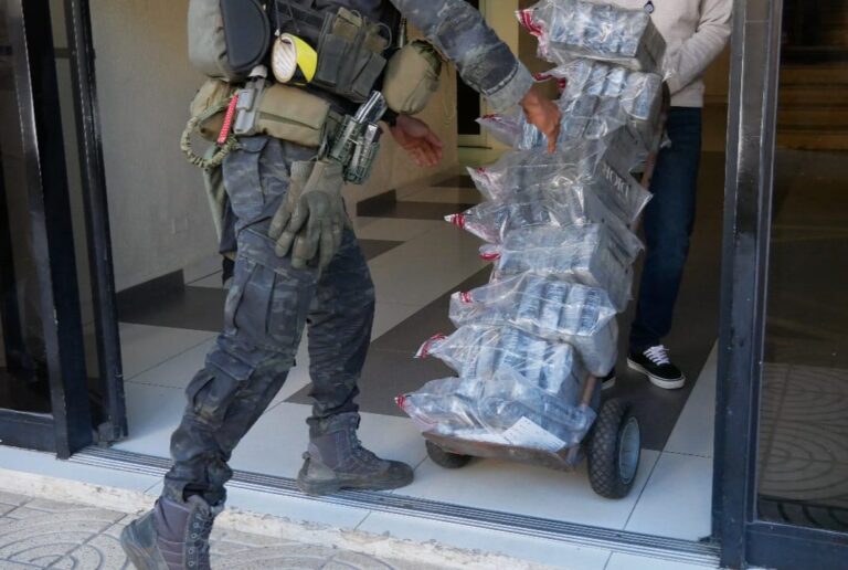 Incautan 114 paquetes de cocaína en Baní, RD