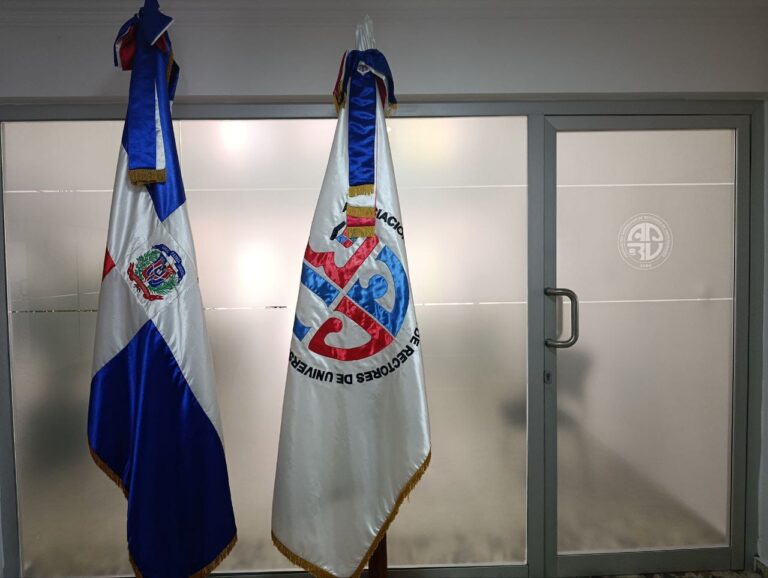 ADRU insta a concebir fusión ministerial como parte de una reforma educativa integral