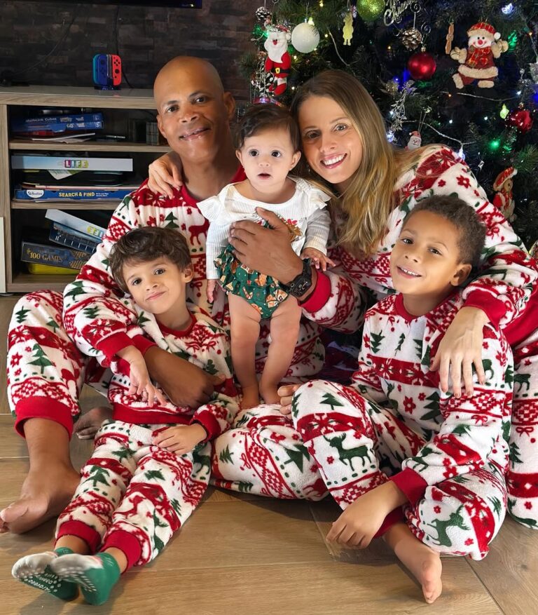Félix Sánchez y María Dimitrova resaltan el valor de la familia en emotivo mensaje de Navidad 25