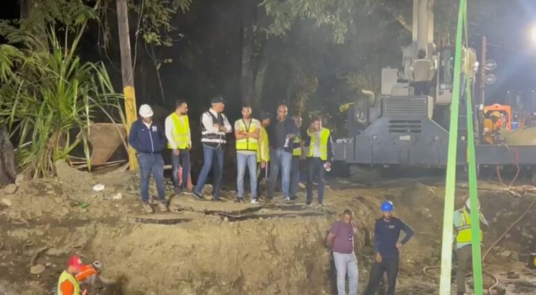 Coraasan y aliados solucionan avería de agua en Santiago