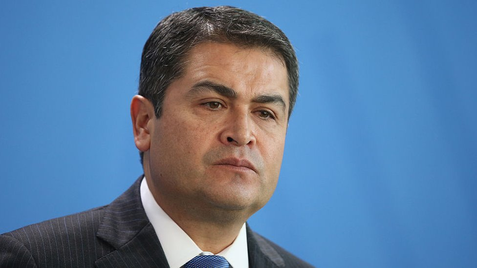 Honduras pide ejecutar orden de captura de 2023 contra el expresidente Juan Orlando Hernández, indultado por Trump”