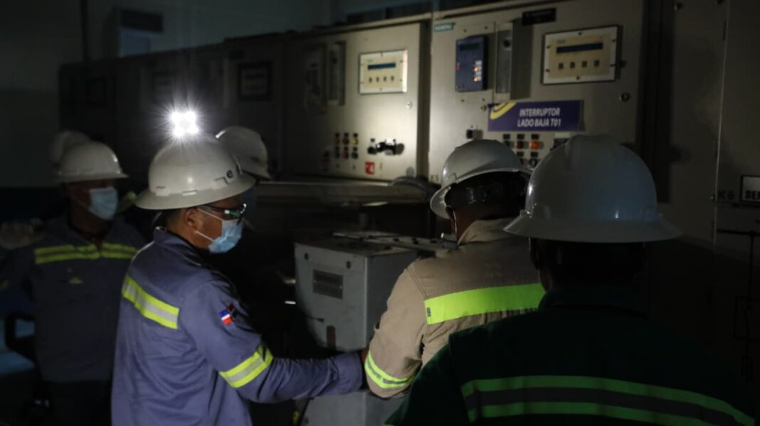 Edeeste informa interrupción del servicio eléctrico por salida de transformador en la Subestación Los Mina