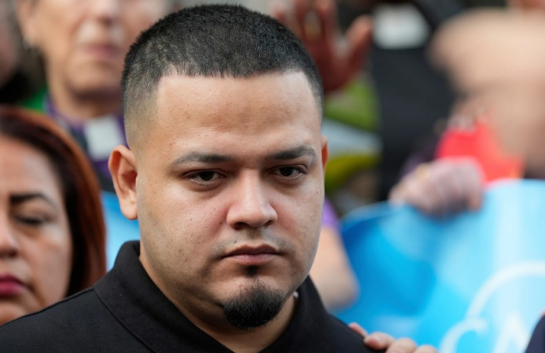 Jueza federal ordena la liberación inmediata de Kilmar Ábrego García