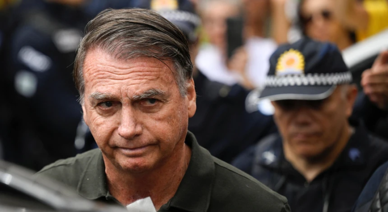 Bolsonaro será operado por tercera vez para intentar controlar las crisis de hipo