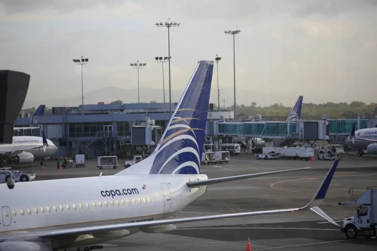 Copa Airlines extiende suspensión de vuelos a Caracas