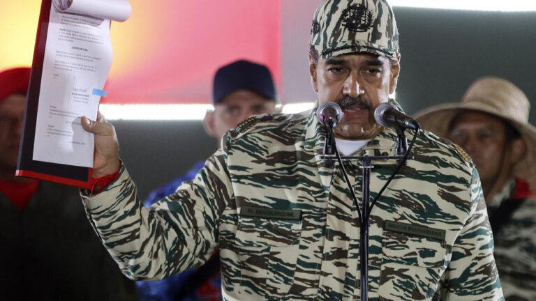 Rusia exige aclarar el paradero de Maduro y su mujer