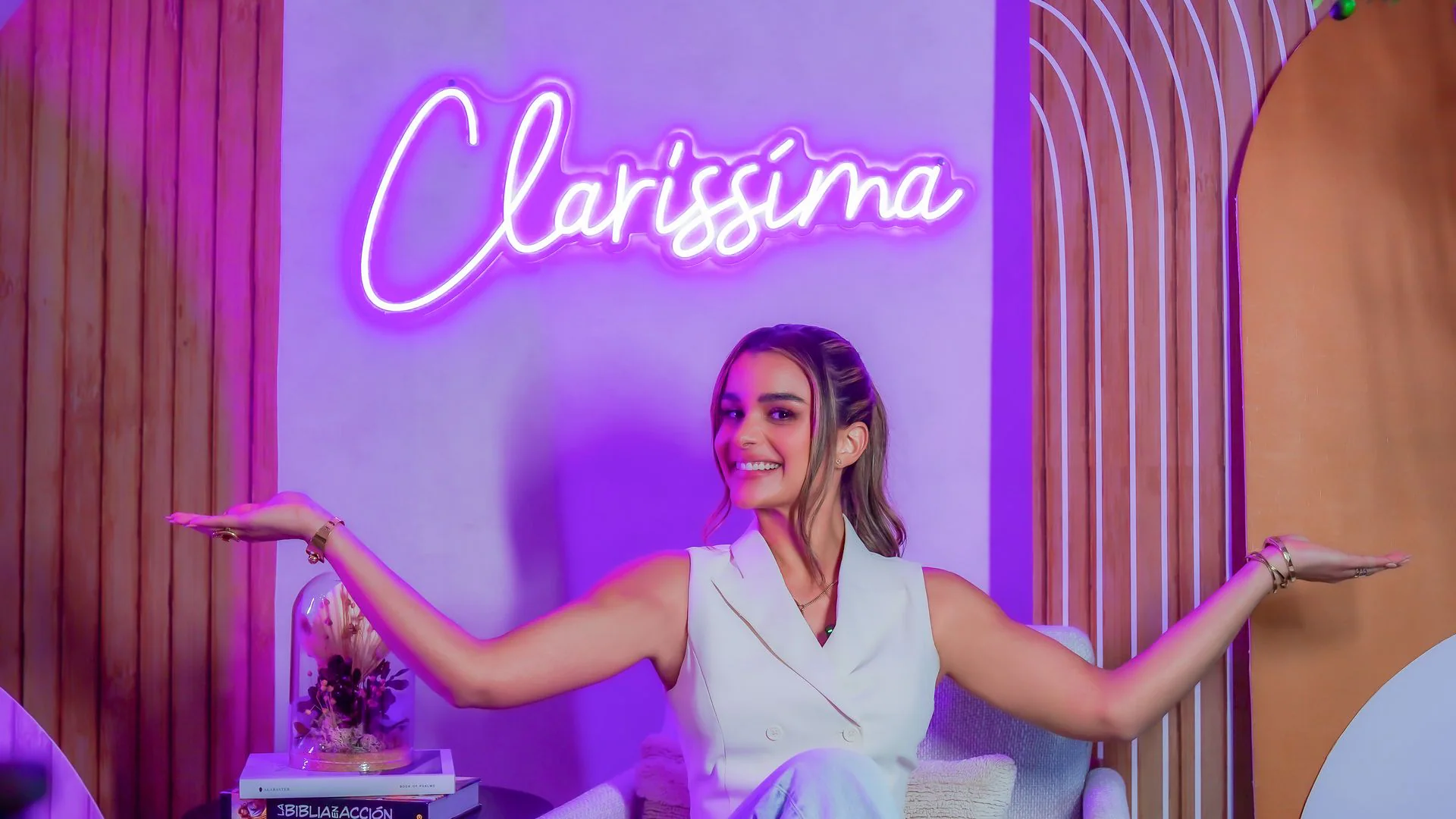 Clarissa Molina Lleva su Podcast a la televisión