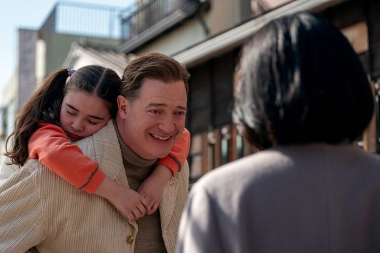¿Brendan Fraser y la pregunta incómoda de Rental Family: ¿harías feliz a un extraño por dinero?